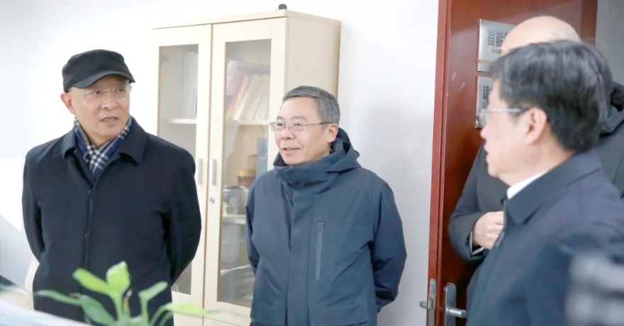 春意盎然，万象更新｜中国建筑材料联合会党委书记、会长阎晓峰一行领导莅临拜年，温情满满鼓干劲